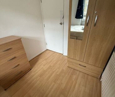 Room in a Shared House, Brock Place, E3 - Photo 1