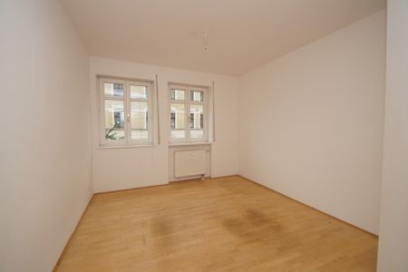 Helle 2-Raumwohnung mit Einbauküche! - Foto 2