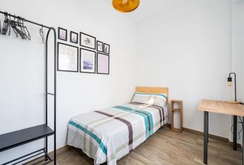 Almeria, Andalusia 04002