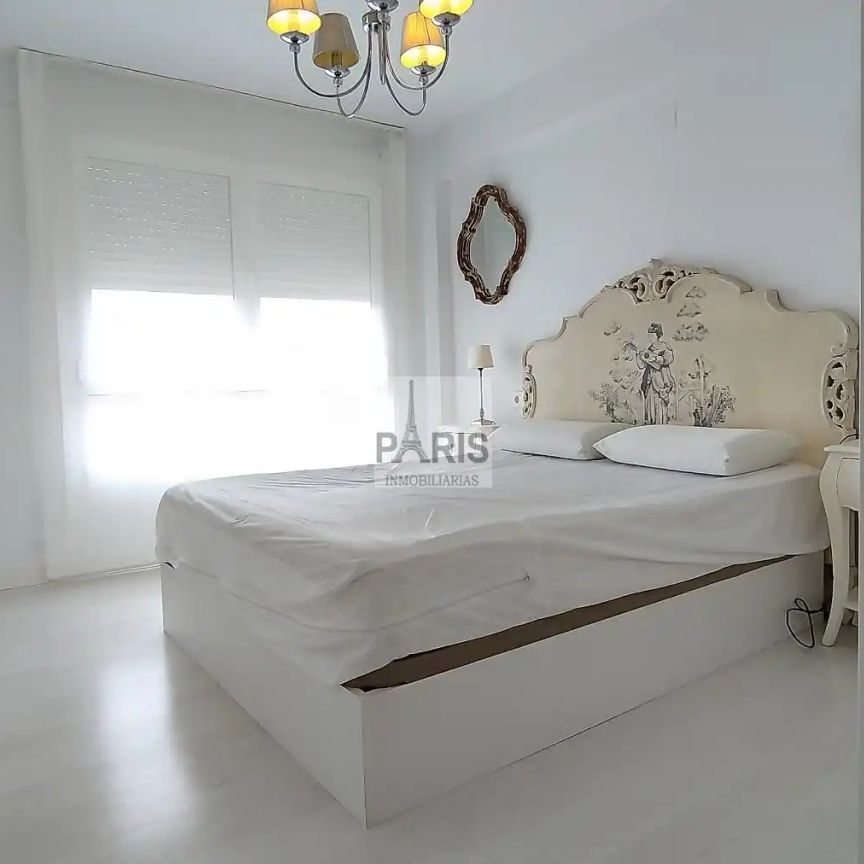Piso de alquiler en Ramon J. Sender , Ciudad Jardín - Photo 1