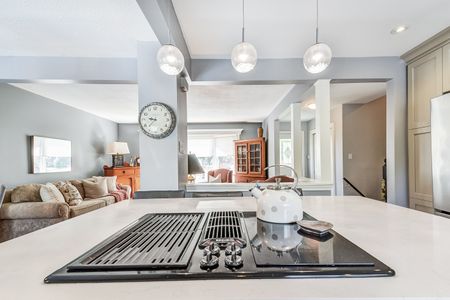 For Lease - 5203 Broughton Crescent, Burlington, Ontario - Photo 3