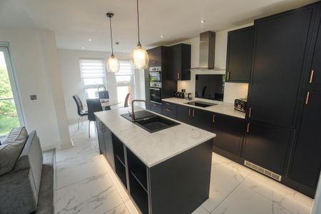 2 bedroom apartment to rent - Photo 3