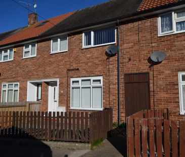 3 bedroom terraced house to rent - Photo 1