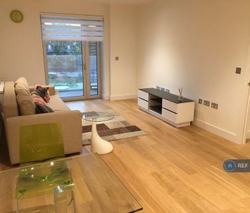 2 bedroom flat to rent - Photo 3