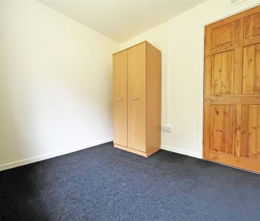 2 bedroom Maisonette to rent - Photo 1