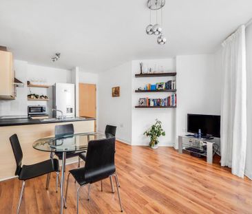 2 bedroom apartment to rent - Photo 3