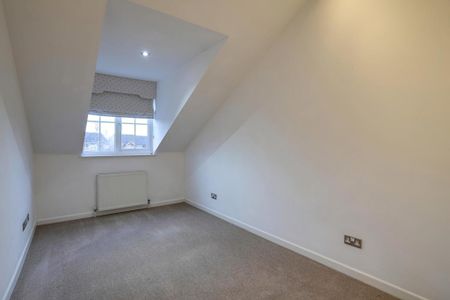 4 bedroom detached house to rent - Photo 3