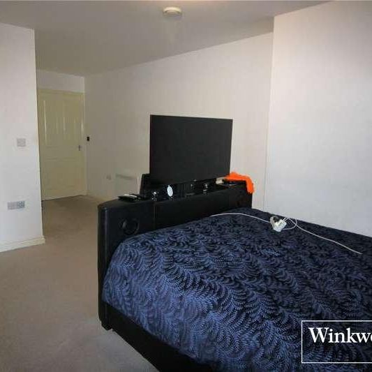 Manor Way, Borehamwood, Hertfordshire, WD6 - Photo 1