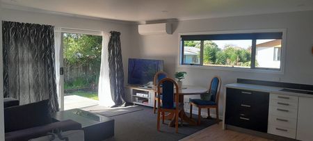 Charming modernized 3BR Home - Photo 4