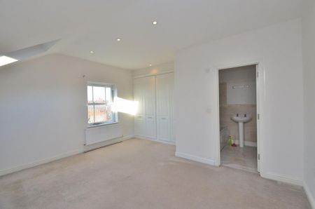 2 bedroom terraced house to rent - Photo 2