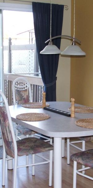 ;CO-LOCATAIRE DANS UNE MAISON (pour femme seulement) touts inclus. - Photo 1