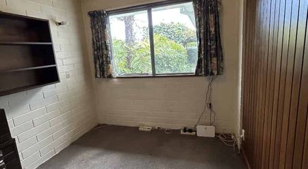 Timeless 1970’s Character in a Prime Location - Photo 5