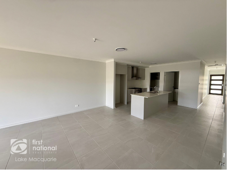 8 Manning Way, Edgeworth NSW 2285 - House For Rent | Domain - Photo 5
