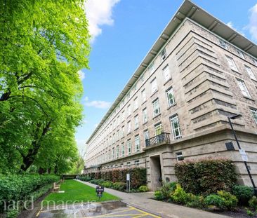 Bromyard Avenue, LONDON - Photo 1
