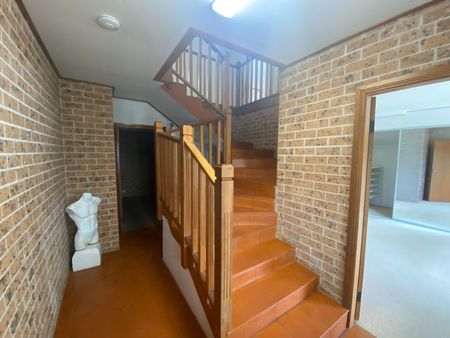 Spacious Family Home - Photo 5