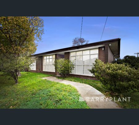 42 Avondale Avenue, St Albans, Vic 3021 - Photo 2