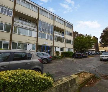 Park Place, Hillview Road, Woking, Surrey, GU22 - Photo 5