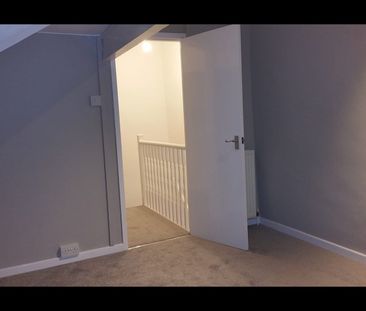 3 Bed Terraced House, Zoar Street, LS27 - Photo 3
