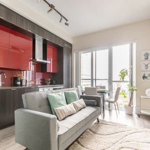 Luxury 1BR Condo - Stunning Views Of CN Tower! - Can be rented from November 26, 2023 to March 1, 2024 - Photo 3