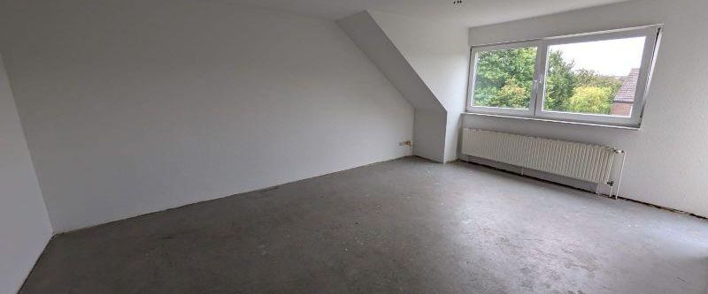 schöne Dachgeschoss-Wohnung in Scholven - Photo 1