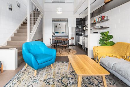 Stunning split-level apartment with views and parking and storage cage - Photo 3