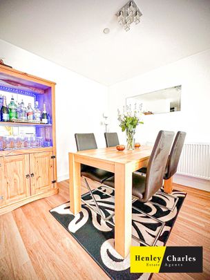 2 Bedroom Apartment For Rent - Photo 1