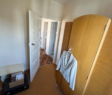 3 Bed Semi-Detached House, Peters Drive, LE5 - Photo 4