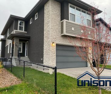 Unison Scenic 4-Bedroom Home in Walden — 4 Bedrooms House - Photo 1