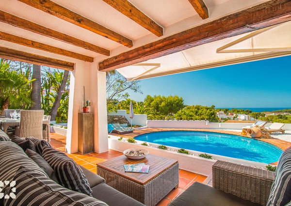 Rent villa MISTRAL