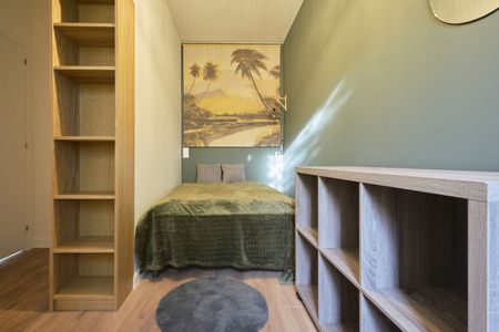 GAMBETTA K Roommate 6 Bedrooms at Reims - Photo 4