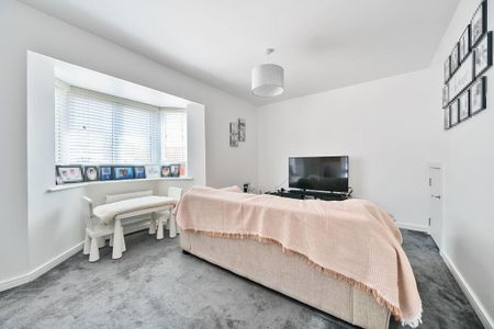 3 bedroom detached house to rent - Photo 4