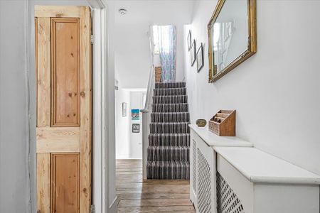 3 bedroom terraced house to rent - Photo 3