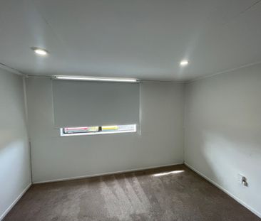 Coastal Comfort - 3-Bedroom Downstairs Unit - Photo 3