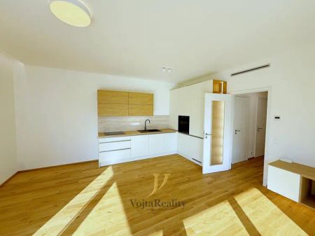 Pronájem byty 2+kk, 69 m - Fotografie 2