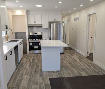 For Lease - 78 PORTSDOWN Road, Toronto, Ontario - Photo 1