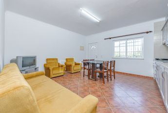 Moradia T3 com piscina em Algoz, Algarve