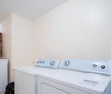 For Lease - 439 Aspendale Crescent, Mississauga, Ontario - Photo 4