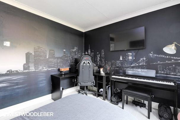 5 bedroom semi-detached house to rent - Photo 1