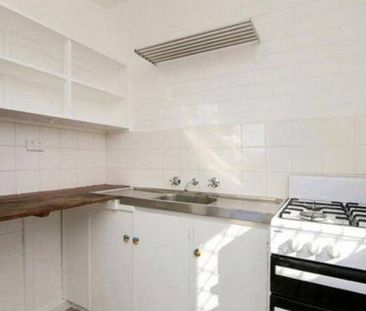 EXPERIENCE A COZY AND QUIET LIFESTYLE IN THE HEART OF NORTH PERTH - Photo 6