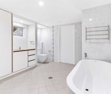 Private oasis living ideal for growing and extended families - Photo 6