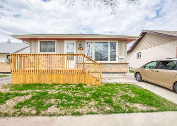 Spacious and Private 2-Bedroom Apartment in Welland! - Photo 1