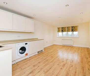 STATION ROAD - WEST HORNDON, Brentwood - Photo 4