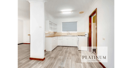 Cosy & Convenient 3-Bedroom Home with Space for Everyone - Photo 5