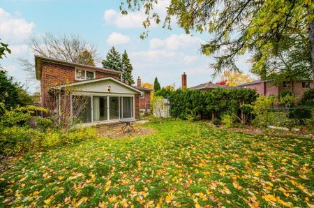 For Lease - 52 Deepdale Drive, Toronto, Ontario - Photo 5