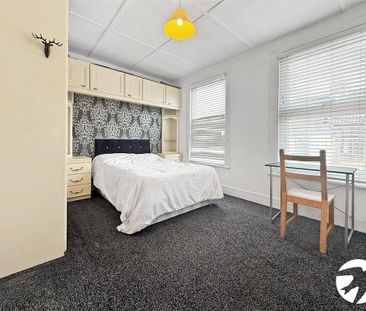 4 bedroom terraced house to rent - Photo 4