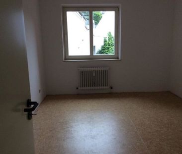 Gut geschnittene 2-Zimmer-Wohnung mit Balkon (WBS) - Photo 3