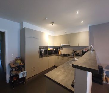 Modern 2-slaapkamerappartement nabij centrum - Foto 5