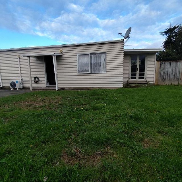 Little gem on Peninsula - Photo 1