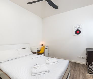 City Fringe - Spacious 3 Bedroom Apartment - Photo 5