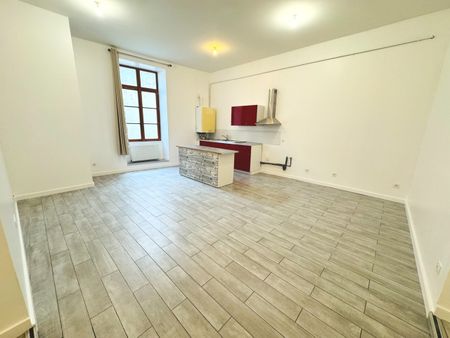 Location Appartement 3 pièces 99m² ROMANS SUR ISERE 26100 - Photo 5
